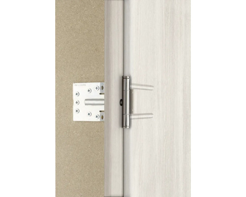 Tür mit einem Türband befestigt.