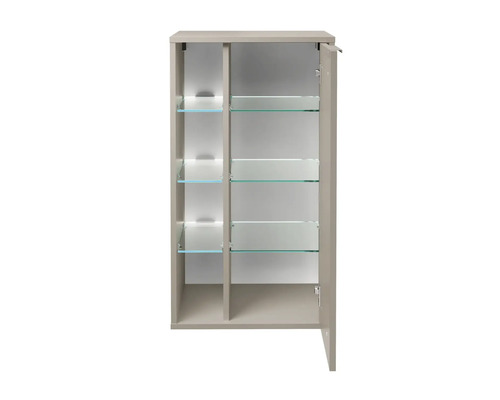 Geöffneter Bad Spiegelschrank mit Glasablagen