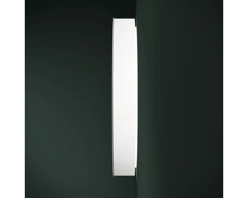 Weiße LED Wandleuchte an der Wand montiert