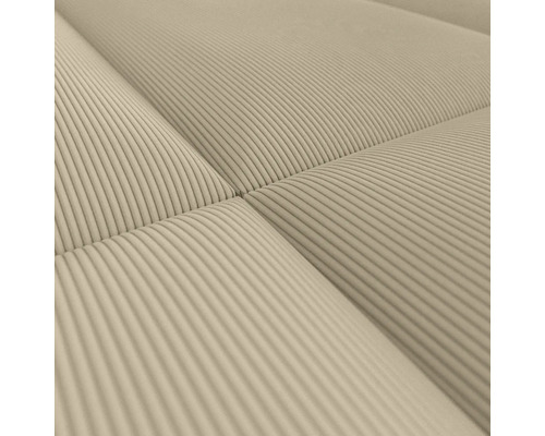 Nahaufnahme eines beigen Cordstoffes mit vertikalen Rippen