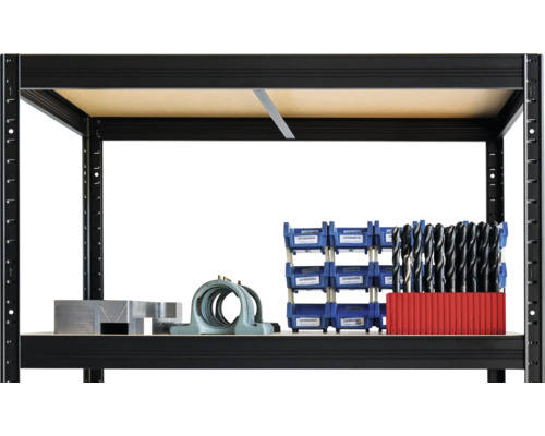 Schwarzes Metallregal mit Werkzeugen und Zubehör