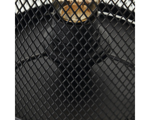 Nahaufnahme einer Lampe mit schwarzem Metallgitter