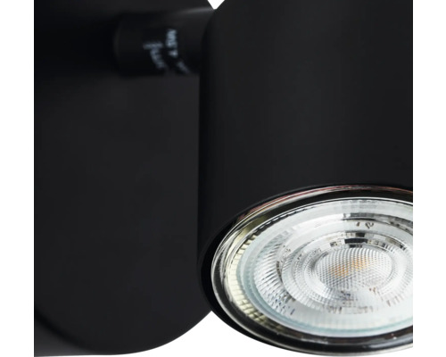 Nahaufnahme einer schwarzen Deckenleuchte mit LED-Spot