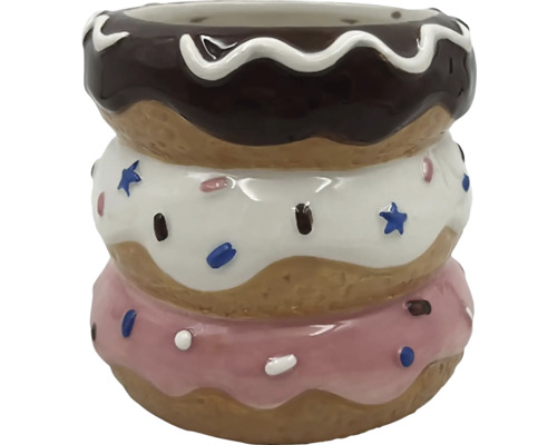 Blumentopf in Form von drei übereinander gestapelten Donuts