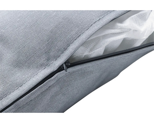 Detailaufnahme eines grauen Sitzkissenbezugs mit Reißverschluss