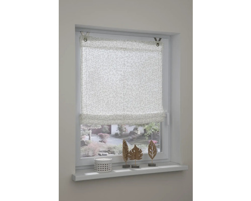 Fenster mit Stoffrollos zum Dekorieren und Verdunkeln