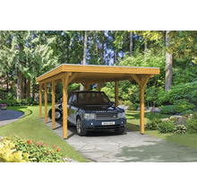 Holzcarport mit Auto im Garten