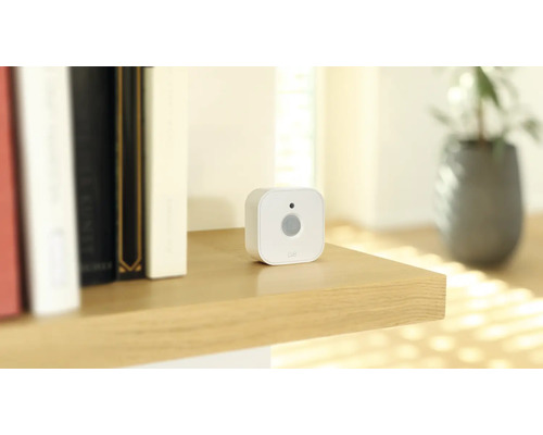 Eve Bewegungsmelder auf einem Regal