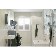 Helles Badezimmer mit Waschbecken, Badewanne und Heizkörper