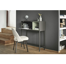 Moderner Sekretär mit Stuhl in einem hellen Raum.