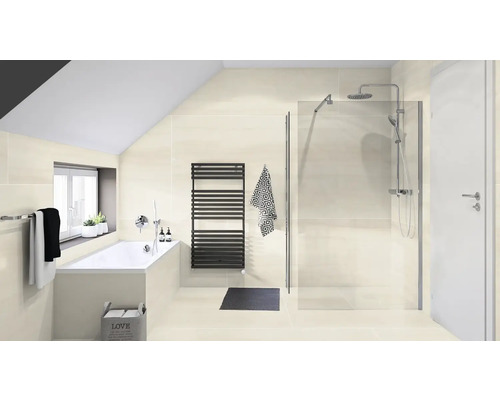 Helles Badezimmer mit Badewanne, Dusche und Heizkörper