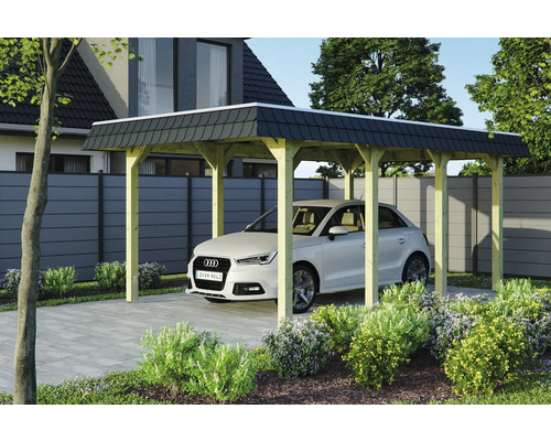 Auto unter Holzcarport mit Schindeldach