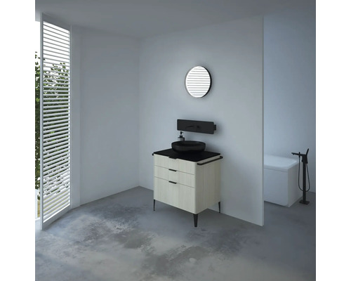 Modernes Badezimmer mit Waschtisch, Spiegel, Aufsatzwaschbecken und Badewanne