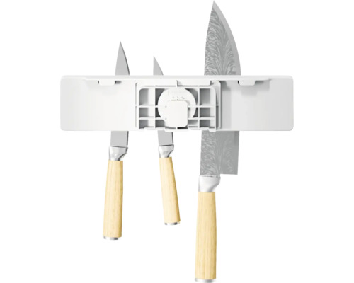 Magnetische Messerleiste mit verschiedenen Messern.