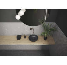 Modernes Badezimmer mit Aufsatzwaschbecken, Spiegel und Holzablage