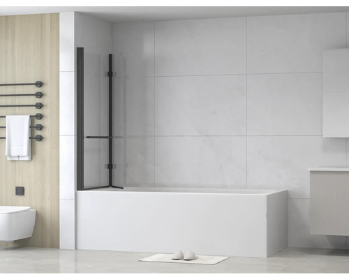 Modernes Badezimmer mit Badewanne, Duschwand, Heizkörper und Badezimmermöbeln für ein helles, organisiertes Ambiente.