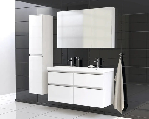 Modernes Badezimmerensemble mit Waschtisch, Spiegelschrank und Hochschrank