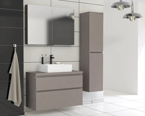 Modernes Badezimmerensemble mit Waschtisch, Spiegelschrank und Hochschrank