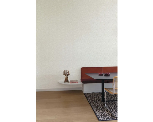 Einrichtungsidee mit Tapete, Tisch, Sitzbank und Teppich in einem Esszimmer