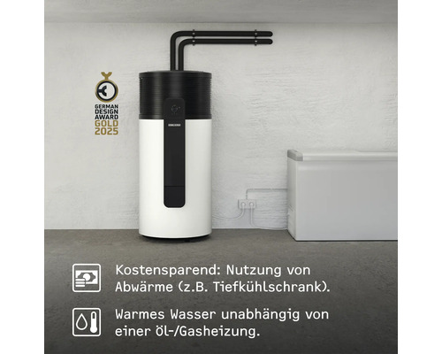 Warmwasserspeicher neben einer Tiefkühltruhe und dem German Design Award Gold 2025