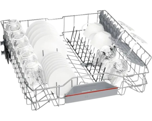 Geschirrspülerkorb mit Geschirr