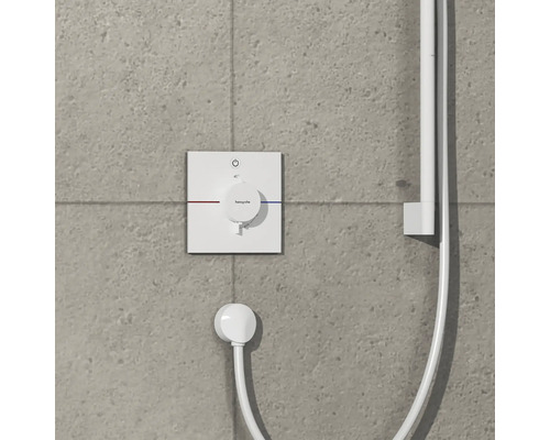 Aufputzthermostat mit Brausestange und Handbrause