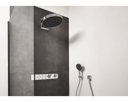 Dusche mit Kopfbrause, Handbrause und Thermostat