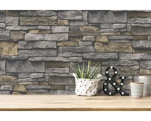 Dekorative Steinwandtapete im Innenbereich