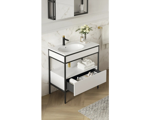 Modernes Badezimmer mit Waschbeckenunterschrank, schwarzem Rahmen und offenem Schubfach