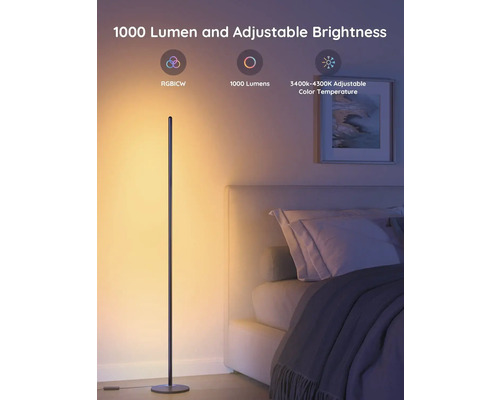 Schwarze Stehlampe mit 1000 Lumen und einstellbarer Helligkeit neben einem Bett