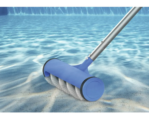 Poolbürste mit Teleskopstiel zur Reinigung von Schwimmbecken