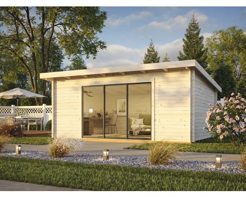 Modernes Gartenhaus mit Schiebetür und zeitgemäßer Gestaltung in heller Holzoptik.