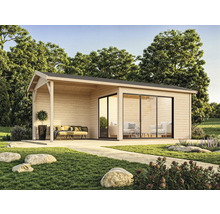 Modernes Gartenhaus mit überdachter Veranda und Schiebetüren aus Glas