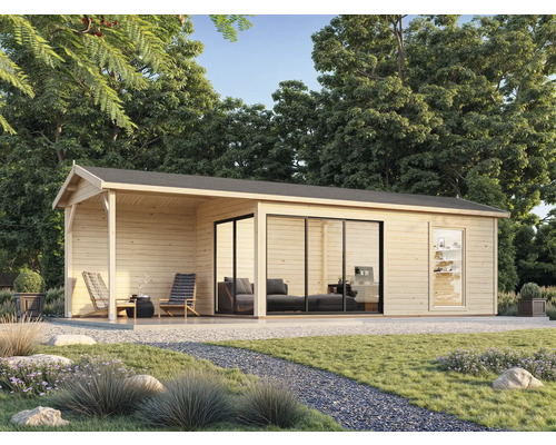 Holzgartenhaus mit Terrasse und Schiebetür im Garten