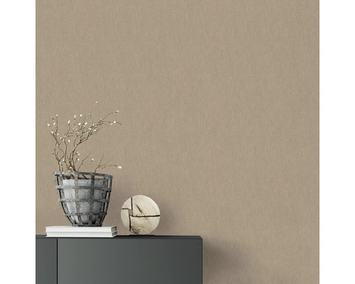 Nahaufnahme einer Wand mit Textiltapete