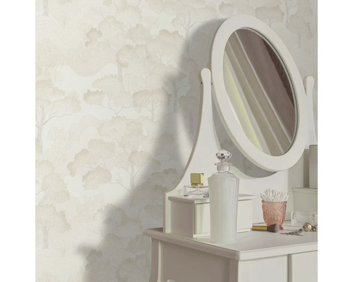 Helle Tapete mit Baumdesign, Schminktisch mit Spiegel