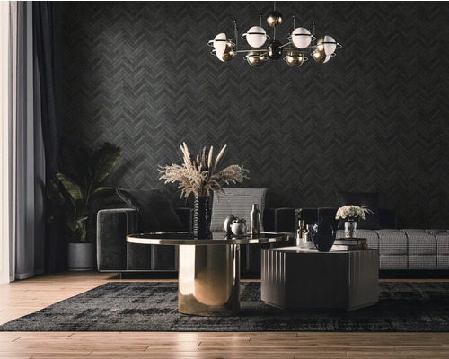 Wohnzimmer mit Sofa, Couchtisch, Teppich und Deckenleuchte