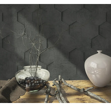 Dekorative Szene mit Vase, Zweigen und sechseckigen Wandpaneelen für Wohnraumgestaltung