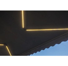 Beleuchtete Markise mit LED Streifen für den Außenbereich