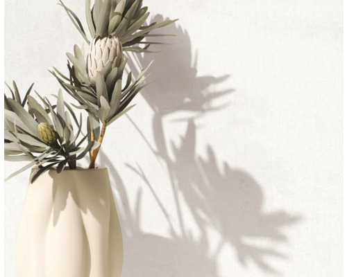 Dekorative Kunstblumen in einer Vase