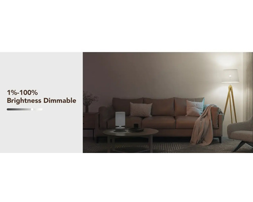 Wohnzimmer mit dimmbarer Tischleuchte und Stehlampe