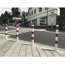 Absperrpfosten Stahlrohr 70 mm x 70 mm mit aufgeschweißter Stahlkappe 900 mm Überflur mit 2 Ösen weiß-rot H = 900 mm