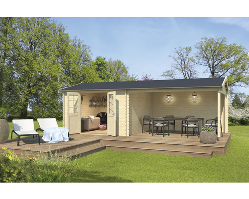 Gartenhaus Outdoor Life Amarillo inkl. Anbaudach mit Rückwand 730 x 388,5 cm natur Holzgartenhaus mit Terrasse, Gartenmöbeln und Beleuchtung im Außenbereich.