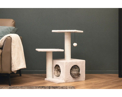 Katzenkratzbaum mit Liegeflächen und Katzenhöhle im Wohnzimmer