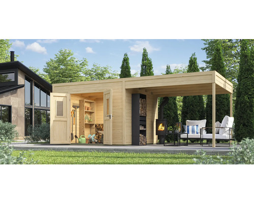 Holzgartenhaus mit Geräteschuppen, Kamin und Sitzbereich im Garten