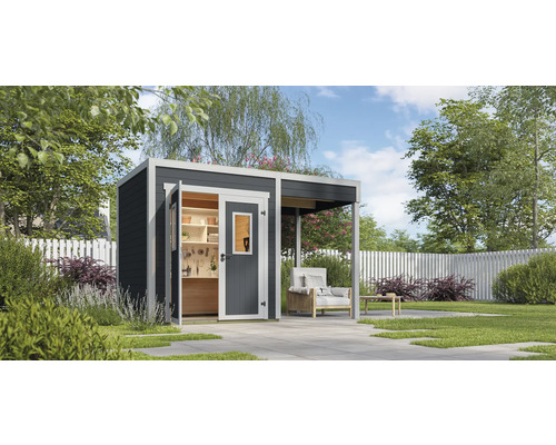 Modernes Gartenhaus mit geöffneten Türen und überdachter Terrasse in einer Gartenszene.