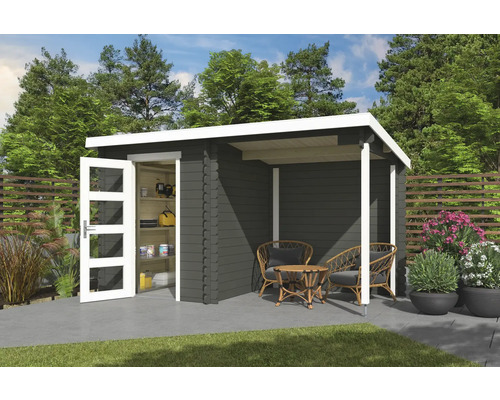 Gartenhaus mit geöffneter Tür und Sitzbereich