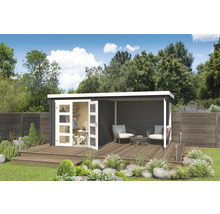 Gartenhaus mit Terrasse und Gartenmöbeln auf einer Rasenfläche