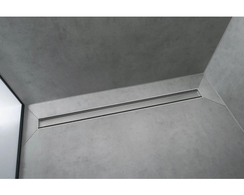 Edelstahl Duschrinne in einem modernen Badezimmer