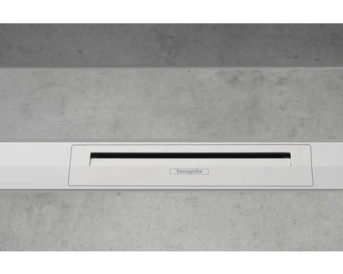 Hansgrohe Logo auf einer Duschrinne